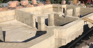 Фундамент с цокольным этажом под ключ заказать в Югорске - фундамент цокольный этаж под ключ цена от 7306 руб за м2